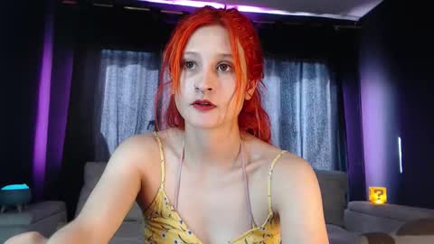 Snapshot of skinny_raven chatting on November 18, 7:07 pm Marion online show from November 18, 7:07 pm