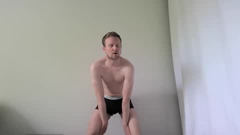 skinnyb24 online show from June 6, 10:31 am
