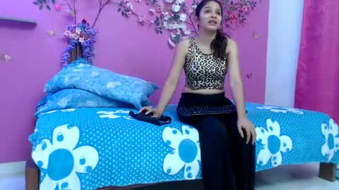 Snapshot of skinnybarbie022 chatting on May 4, 12:17 am barbi online show from May 4, 12:17 am