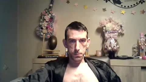 SkinnyBigCock2 online show from December 20, 5:58 am