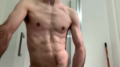 Snapshot of skinnybigdk chatting on November 28, 10:51 am skinnybigdk online show from November 28, 10:51 am