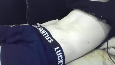 skinnycuteb0y online show from May 16, 8:07 pm