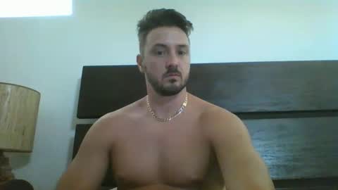 Snapshot of skinnyguylongdick1 chatting on February 23, 6:45 pm skinnyguylongdick1 online show from February 23, 6:45 pm
