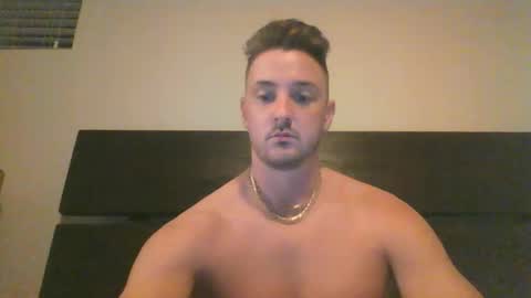 Snapshot of skinnyguylongdick1 chatting on September 29, 2:16 am skinnyguylongdick1 online show from September 29, 2:16 am