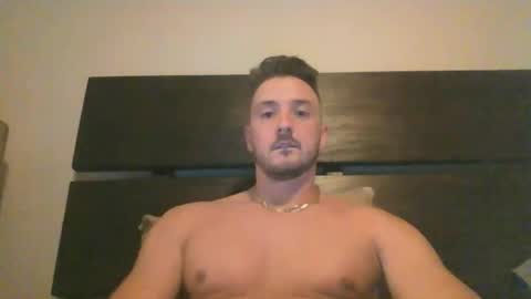 Snapshot of skinnyguylongdick1 chatting on November 5, 3:17 am skinnyguylongdick1 online show from November 5, 3:17 am