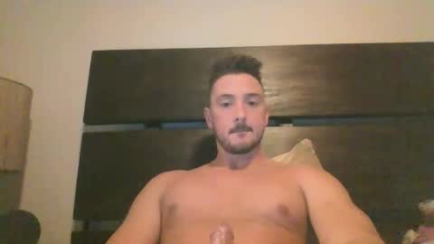 Snapshot of skinnyguylongdick1 chatting on November 26, 4:24 am skinnyguylongdick1 online show from November 26, 4:24 am