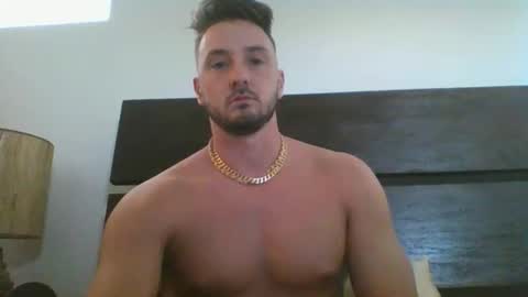 skinnyguylongdick1 online show from December 14, 8:46 pm