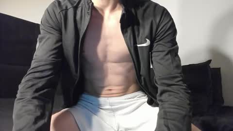 skinnyguywithbigd online show from February 5, 1:10 am