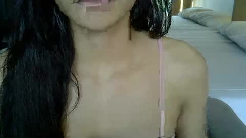 skinnykittencam online show from November 9, 4:49 pm