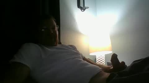 Snapshot of skinnymeat858205 chatting on October 14, 3:40 am skinnymeat858205 online show from October 14, 3:40 am