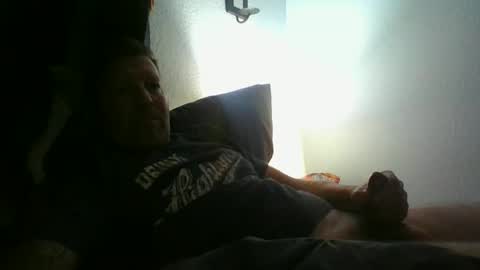 Snapshot of skinnymeat858205 chatting on November 10, 4:00 am skinnymeat858205 online show from November 10, 4:00 am