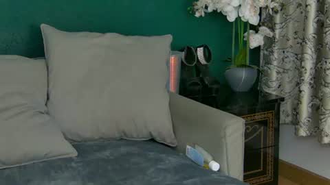 Natty online show from June 19, 3:55 am