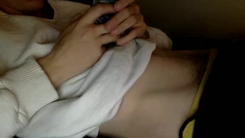 Snapshot of skinnypole6 chatting on December 14, 10:39 pm skinnypole6 online show from December 14, 10:39 pm