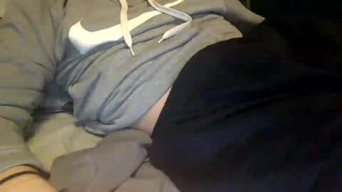 Snapshot of skinnypole6 chatting on February 5, 5:06 pm skinnypole6 online show from February 5, 5:06 pm