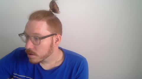 Snapshot of sklave_s chatting on August 9, 11:04 am sklave_s online show from August 9, 11:04 am