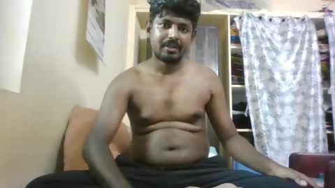 Snapshot of sklavepappu143 chatting on May 21, 8:43 am Indianslut1431 online show from May 21, 8:43 am