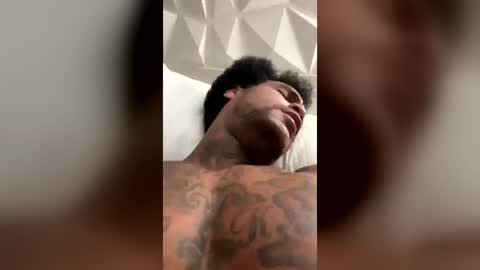 Snapshot of skrappytree chatting on July 27, 4:47 pm skrappytree online show from July 27, 4:47 pm