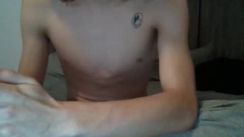 Snapshot of skrtttx chatting on January 3, 2:54 am Bored online show from January 3, 2:54 am