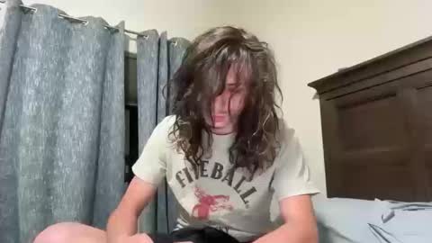 Snapshot of skrtttx chatting on October 10, 3:38 am Bored online show from October 10, 3:38 am