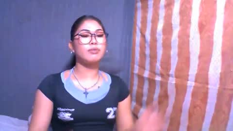 Snapshot of sky_fox_sweetxx chatting on October 31, 2:29 pm online show from October 31, 2:29 pm
