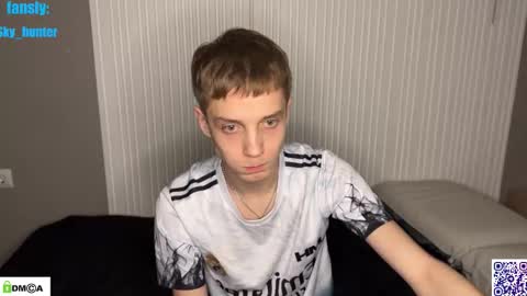 sky_hunter online show from November 27, 8:22 pm