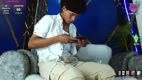 sky_walkerss online show from April 25, 5:21 pm