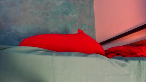 sky_wild online show from February 1, 3:16 am