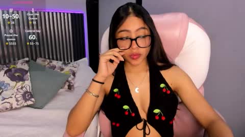 Snapshot of sky_winter chatting on September 19, 2:18 pm S O F I online show from September 19, 2:18 pm