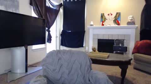 SKYLE   online show from March 10, 7:29 pm