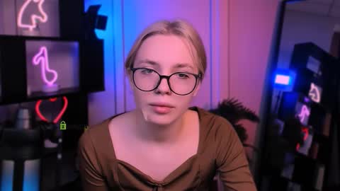 skye vexa online show from November 28, 11:02 am