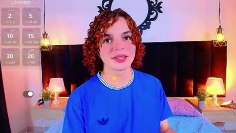 Snapshot of skyee_angel chatting on July 6, 7:38 pm Angel online show from July 6, 7:38 pm