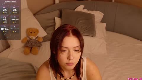 Snapshot of skyeyes__ chatting on December 21, 8:28 am Ann online show from December 21, 8:28 am