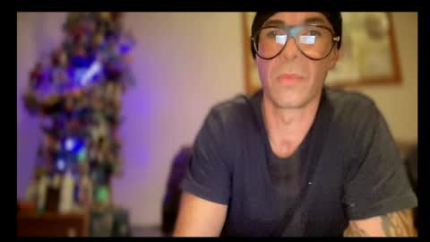 IAN HARD online show from June 6, 4:33 pm