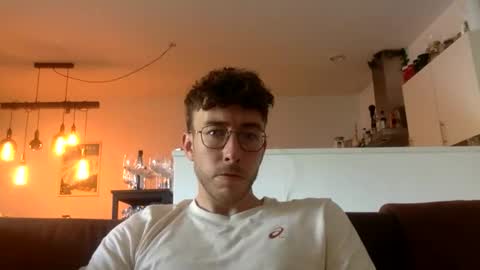 Snapshot of skyisthelimit1995 chatting on September 14, 9:41 am skyisthelimit1995 online show from September 14, 9:41 am