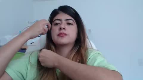 Snapshot of skyler1195 chatting on January 8, 5:37 pm Skyler online show from January 8, 5:37 pm