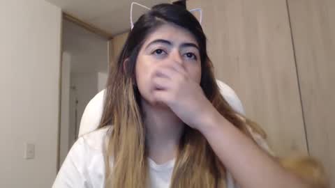 Snapshot of skyler1195 chatting on January 13, 5:23 am Skyler online show from January 13, 5:23 am