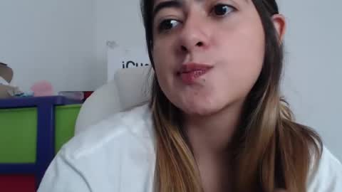 Snapshot of skyler1195 chatting on January 31, 3:22 pm Skyler online show from January 31, 3:22 pm