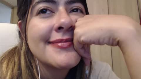 Snapshot of skyler1195 chatting on February 1, 4:56 am Skyler online show from February 1, 4:56 am