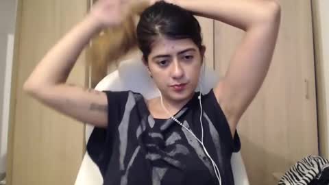 Snapshot of skyler1195 chatting on February 3, 3:53 am Skyler online show from February 3, 3:53 am