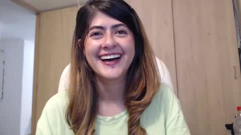 Snapshot of skyler1195 chatting on February 14, 5:09 am Skyler online show from February 14, 5:09 am