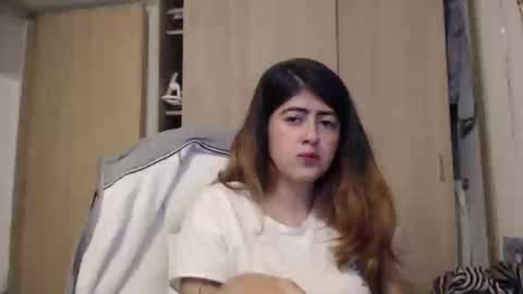 Snapshot of skyler1195 chatting on February 28, 5:15 am Skyler online show from February 28, 5:15 am