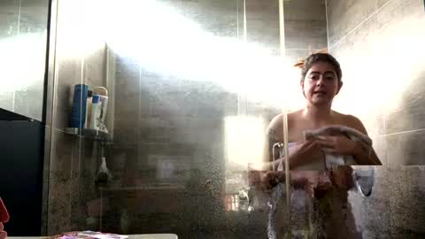 Snapshot of skyler1195 chatting on October 6, 9:34 pm Skyler online show from October 6, 9:34 pm