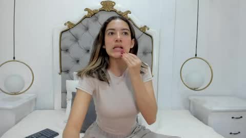 Skyler online show from June 6, 3:55 am