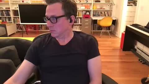 Skyline3371 online show from March 14, 3:45 am