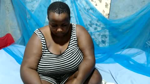 Snapshot of skylla07 chatting on July 4, 5:30 pm sheliah online show from July 4, 5:30 pm
