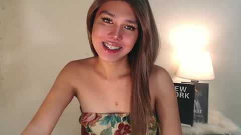 Snapshot of skyllerkent chatting on March 3, 1:21 am Sky online show from March 3, 1:21 am