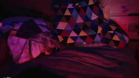 Snapshot of skyonetoo3 chatting on February 9, 1:11 am skyonetoo3 online show from February 9, 1:11 am