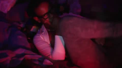 Snapshot of skyonetoo3 chatting on February 13, 10:02 am skyonetoo3 online show from February 13, 10:02 am