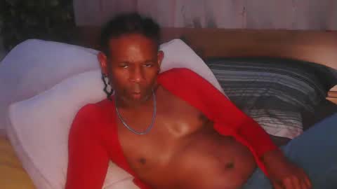 Snapshot of skyonetoo3 chatting on September 25, 11:30 pm skyonetoo3 online show from September 25, 11:30 pm