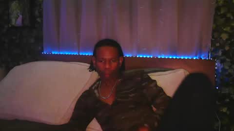 Snapshot of skyonetoo3 chatting on October 11, 6:34 am skyonetoo3 online show from October 11, 6:34 am